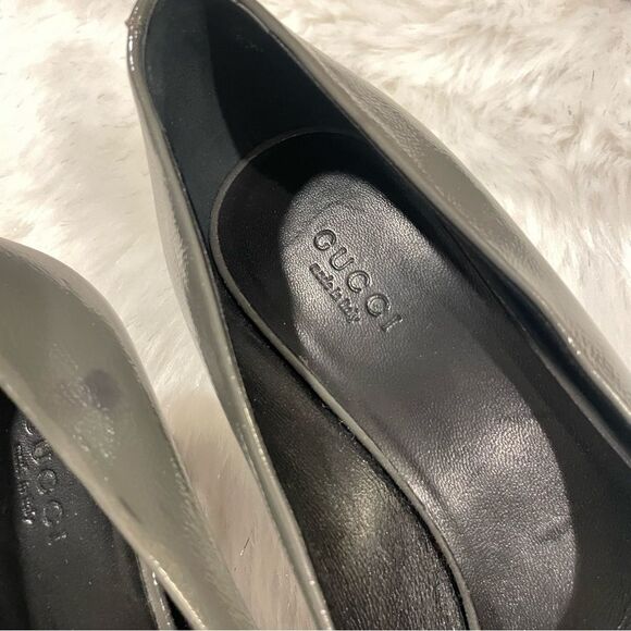 GUCCI Grey Patent GG Marmont Disco Dollar Peep Toe Heels sz. 37.5 - Picture 7 of 10